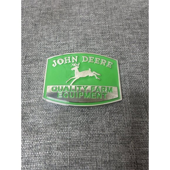 John Deere Quality Farm Equipment Enameled Belt Buckle Green & Silver - Picture 1 of 3